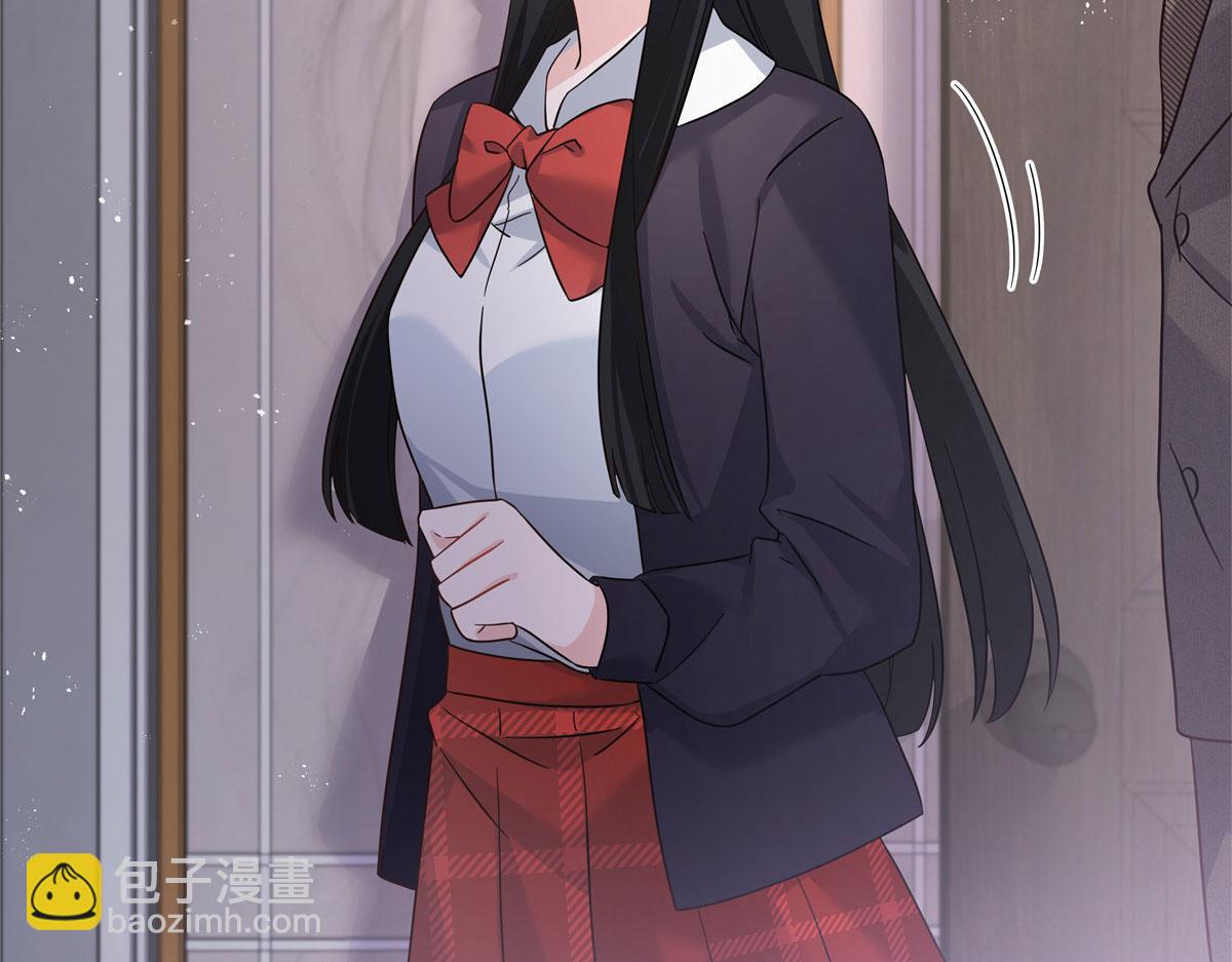 🍸国民校草是女生 282 女装九的勾引 第49页